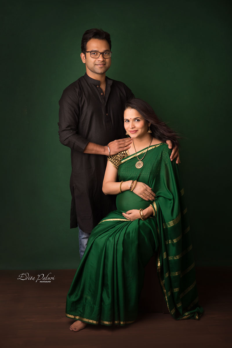 Indian maternity portfolio in green sari
