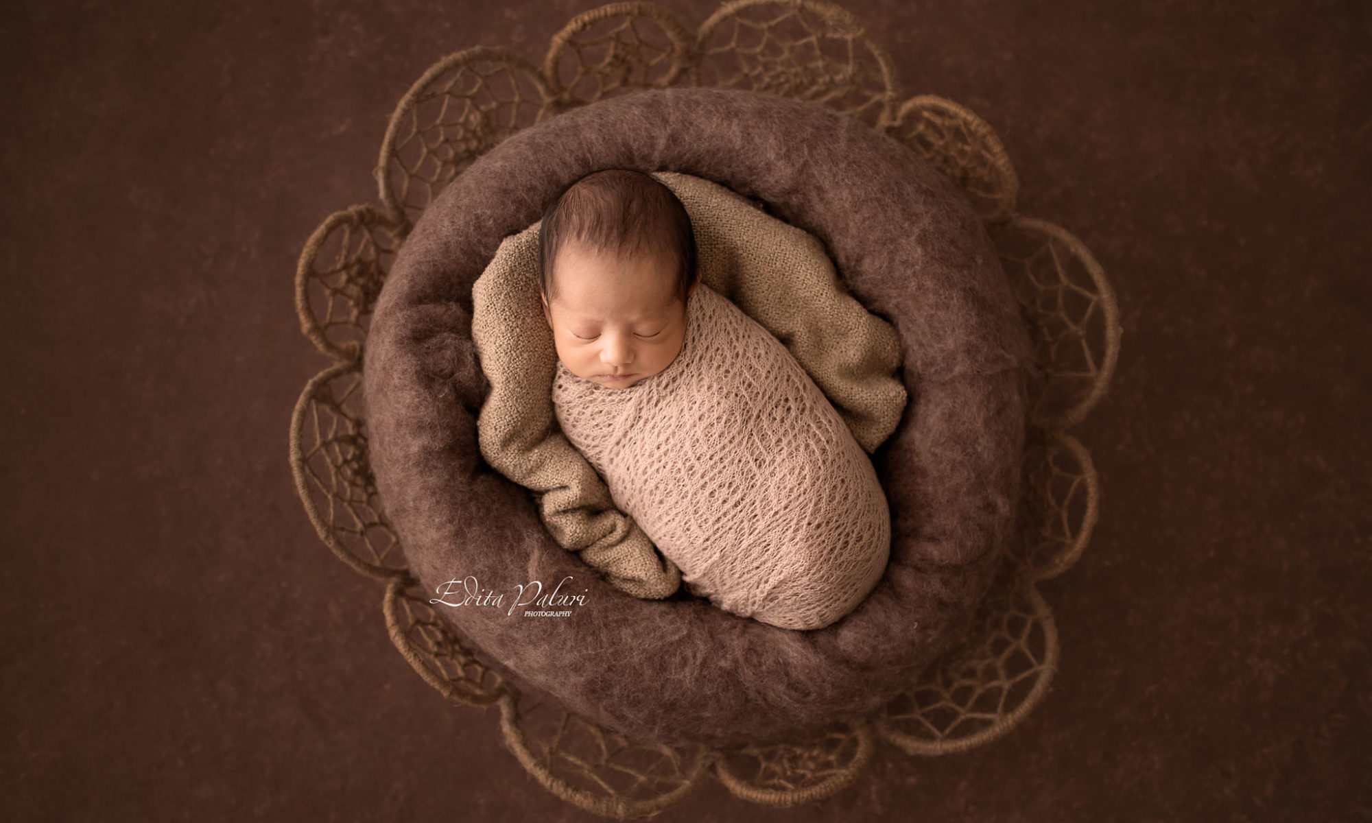 newborn baby photo shoot