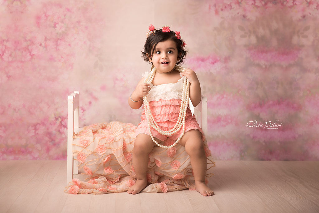 Beautiful 1 year old baby girl pictures | Edita photography