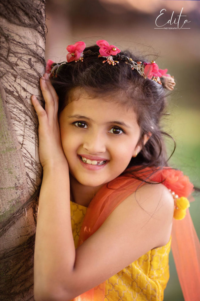 Outdoor girl photo in Pune
