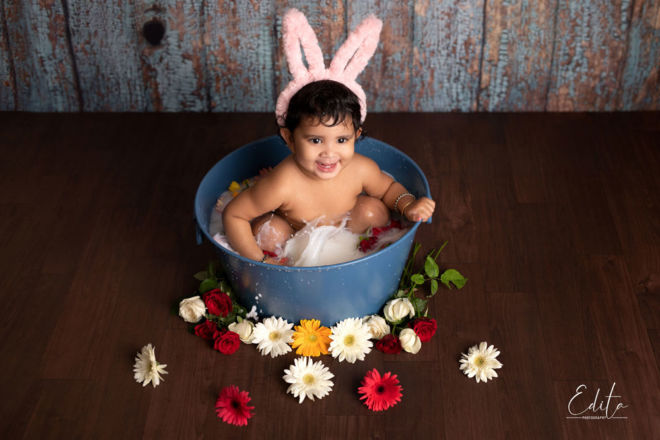 Milk bath for indian baby girl photography in Pune