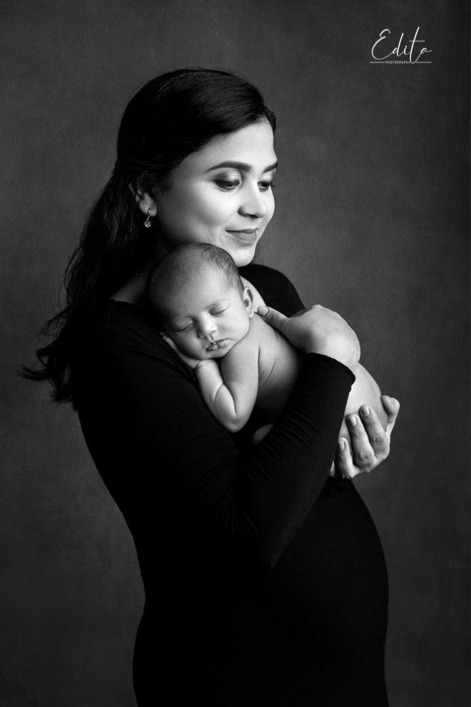 Fine art newborn and mother in black and white