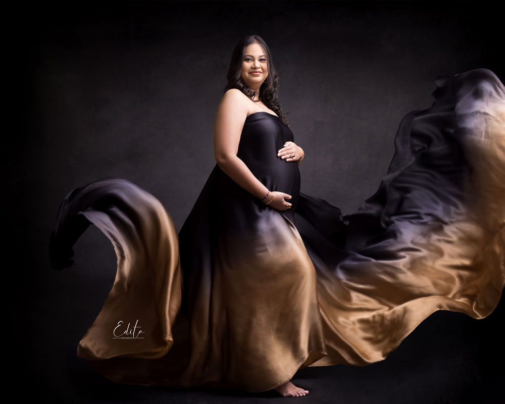Fabric tossing maternity photography Pune