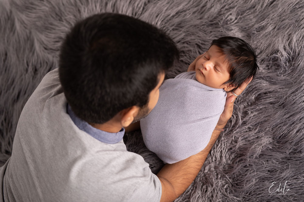 Father and newborn son photo shoot in Pune