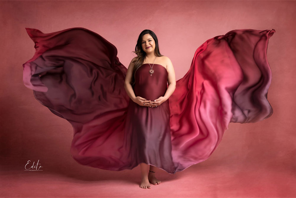 Maternity photo shoot in Pune