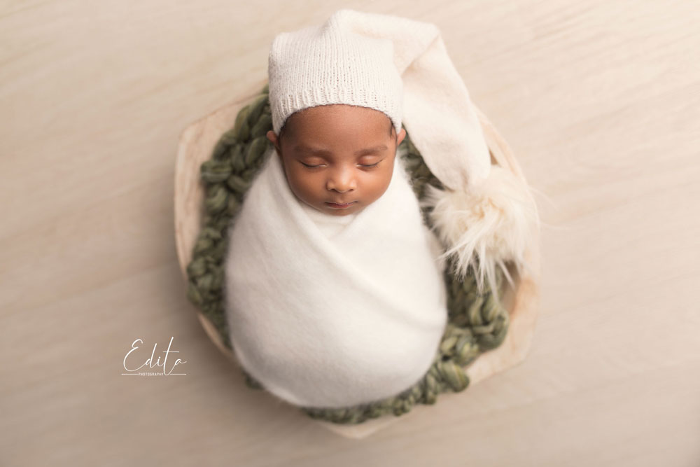 inspiring photos for baby boys. white and green newborn setup