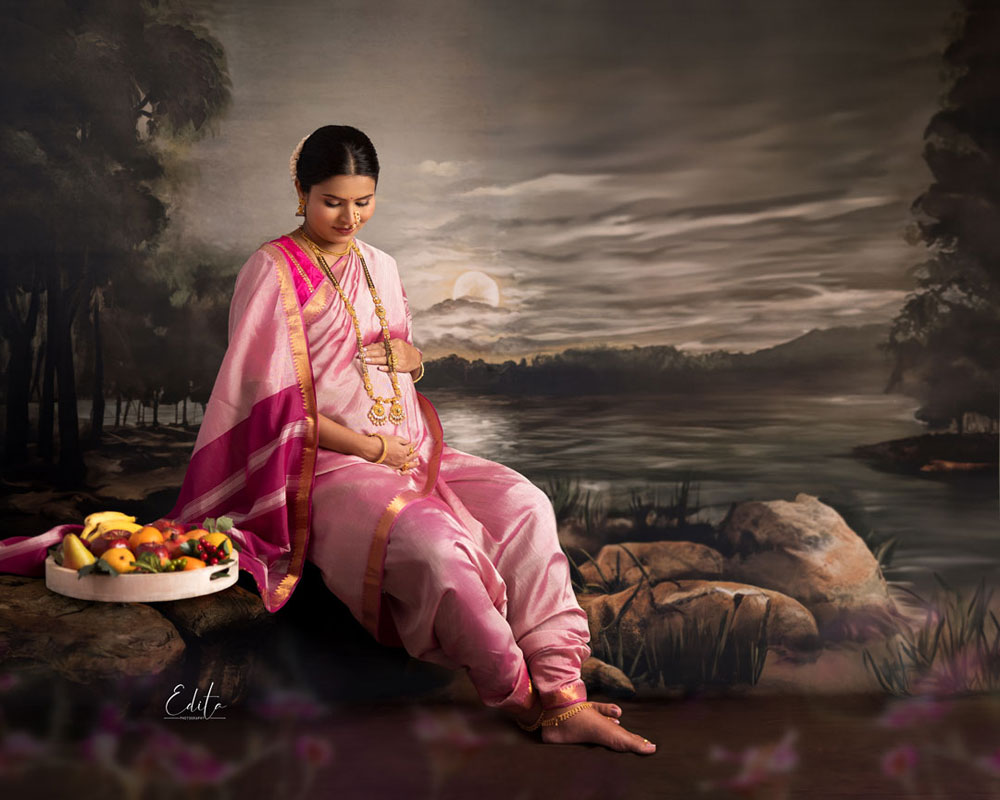 Pregnancy photo shoot in saree inspired by ravi varma