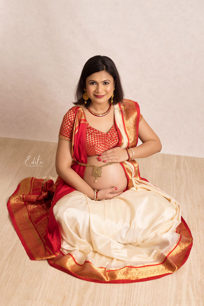 Indian maternity saree photography Pune
